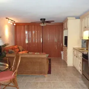 Aparthotel Luxury Beachfront - One Step To Sapphire, East End (Saint Thomas)
