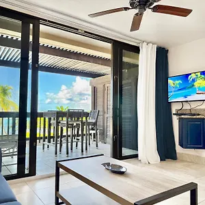 Apartment Sapphire Beachfront Free Wi - Fi! - Save!, East End (Saint Thomas)